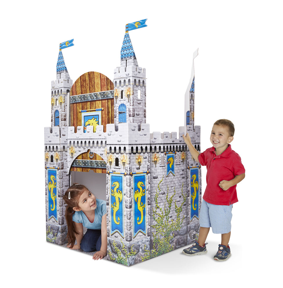 Картонный замок для детских игр  